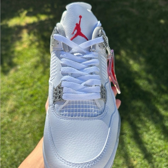 Jordan 4 Oreos Size 10 - Picture 10 of 12